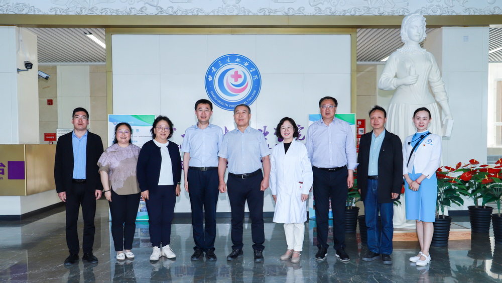 2023年6月7日 原甘肃省卫生和计划生育委员会党组副书记、副主任李存文莅临威尼斯官网调研 (16)_调整大小.jpg